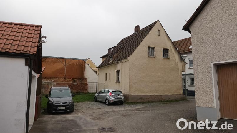 Noch keine Entscheidung traf der Bauausschuss über das Schicksal des &quot;Friedrichhauses&quot; an der Bachstraße. Bild: bjp