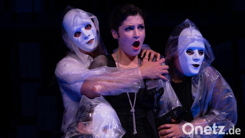 Mit &quot;Bel Canto Me&quot; lädt das Opernstudio des Münchener Staatstheaters am Gärtnerplatz zu einem vergnüglichen Streifzug durch die Welt der Oper und Operette. Bild: Emilia Haar/exb