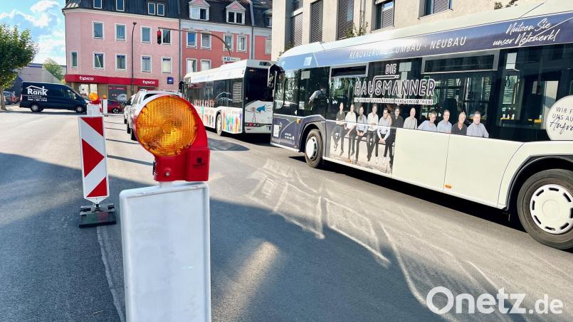 Die Busspur in der Weigelstraße bleibt bestehen. Das entschied der HVA in seiner November-Sitzung. Bild: Gabi Schönberger