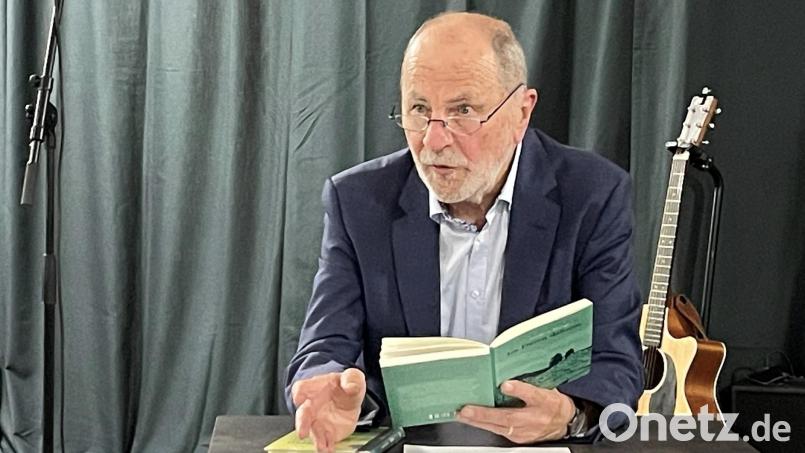 Der Amberger Autor Friedrich Brandl ist Künstler des Monats in der Metropolregion Nürnberg. Das sollte schon auch erwähnt werden. Bild: Susanne Schwab