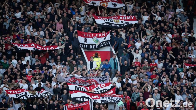 Fans mit Blasenschwäche sollen ohne Sorgen ins Stadion kommen können. Bild: Dave Thompson/AP
