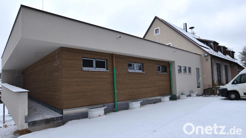 Der Anbau an das Feuerwehrgerätehaus und die gleichzeitige Erweiterung des Bauhofs in Illschwang sind im Haushalt 2024 zu stemmen. Bild: no