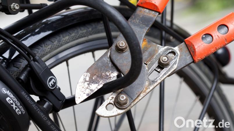 In Amberg ist ein Fahrrad gestohlen worden. Symbolbild: Friso Gentsch/dpa