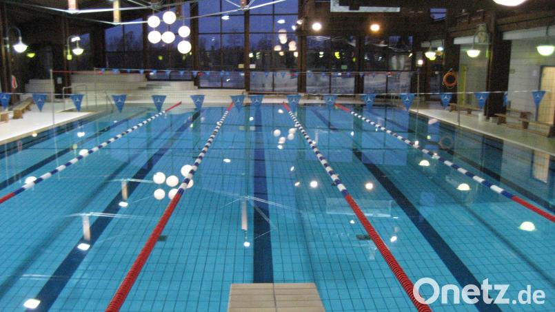Im Tirschenreuther Hallenbad hat ein technischer Defekt die Wärmeversorgung unterbrochen. Öffentlicher Badebetrieb, Vereins- und Schulschwimmen sind bis Dienstag, 3. Dezember, deshalb nicht möglich. Archivbild: rbg