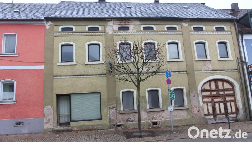 Im Gebäude Hauptstraße 17 sollen eine Tagespflege und eine Bücherei entstehen. Bild: pi