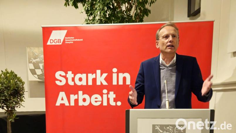 In der Schwandorfer Spitalkirche kamen die Oberpfälzer Gewerkschafter zu einem Treffen zusammen. Bild: Herbert Hartinger/exb