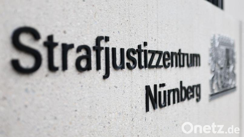 Die Staatsanwaltschaft geht davon aus, dass der 19-Jährige aufgrund einer psychischen Erkrankung schuldunfähig ist. (Archivbild) Bild: Daniel Karmann/dpa