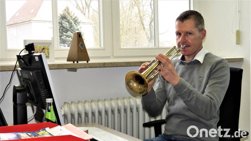 Leiter Tobias Böhm musste mit der Kreismusikschule auch die Coronapandemie meistern. Damals wurde auf Onlineunterricht umgestellt. Nun verlässt der 47-Jährige den Landkreis. Archivbild: ubb