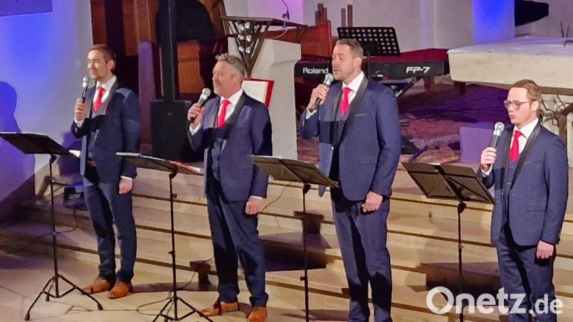 Klänge, wie es sie nicht alle Tage zu hören gibt: Die &quot;Stimmen der Berge&quot; bei ihrem Konzert in der Schwarzenfelder Pfarrkirche. Bild: mab