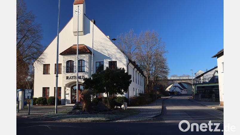 An drei Tagen wurde heuer beim Rathaus in Rieden die Geschwindigkeit gemessen. 567 Fahrzeuge wurden erfasst, lediglich ein Verkehrsteilnehmer hatte bei erlaubten 50 km/h eine Überschreitung von mehr als 10 km/h. Bild: mrr