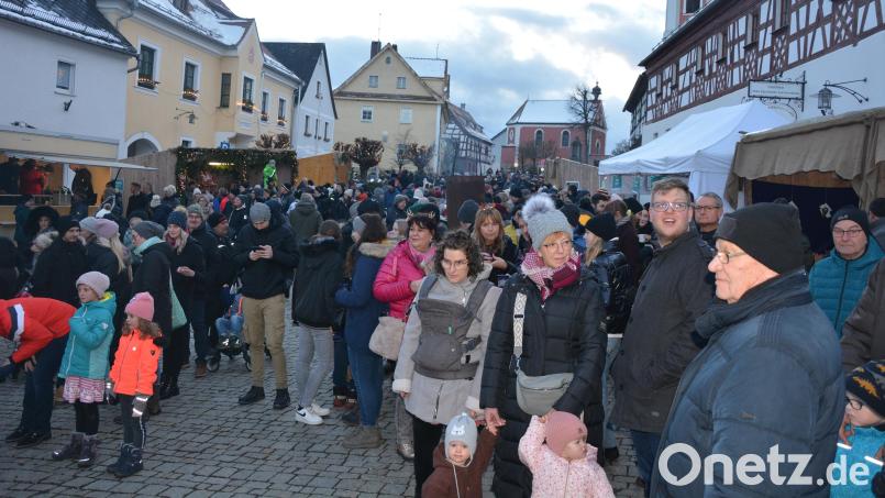 Menschenmassen werden an den beiden Adventssonntagen in Bad Neualbenreuth erwartet. Mit bis zu 5000 Besuchern pro Sonntag rechnen die Veranstalter. Archivbild: jr