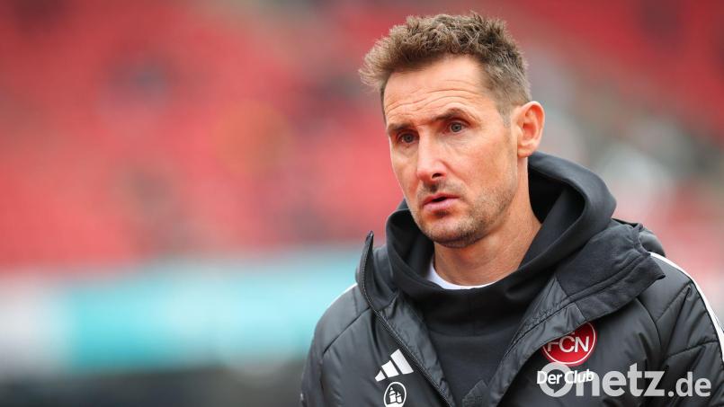 Miroslav Klose ist mit der Entwicklung seiner Mannschaft zufrieden. Bild: Daniel Karmann/dpa