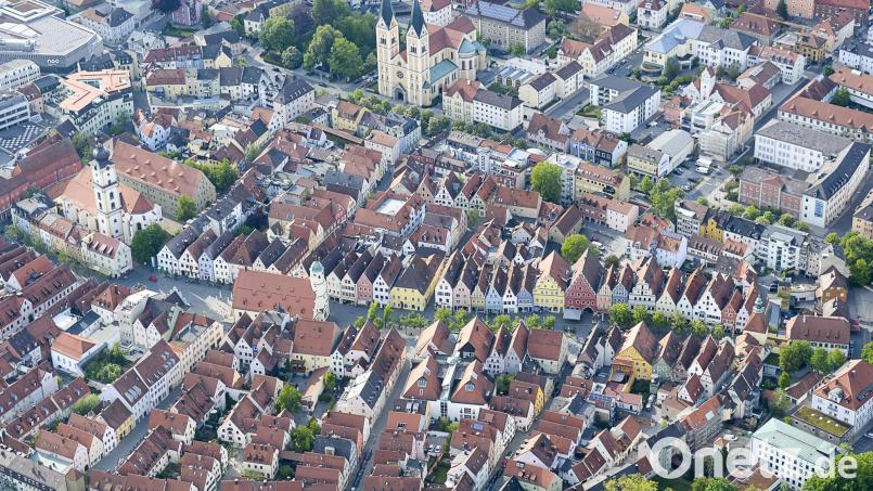 Weiden darf sich über 21,8 Millionen Euro Schlüsselzuweisung freuen. Mehr erhält in der Oberpfalz nur Regensburg. Allerdings sind es für Weiden auch fast 3 Millionen Euro weniger als im Vorjahr. Bild: mür