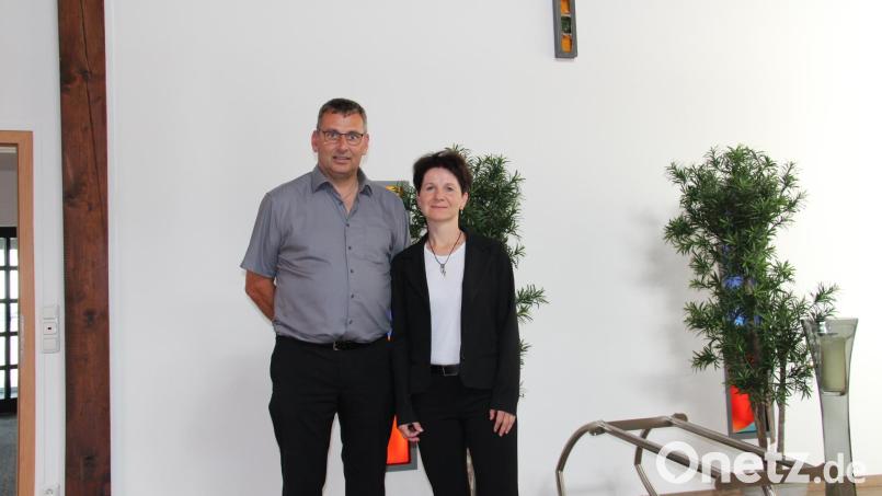 Bereits in dritter Generation führen Stephan und Michaela Schmid das Neustädter Bestattungsunternehmen Schmid. Bild: prh