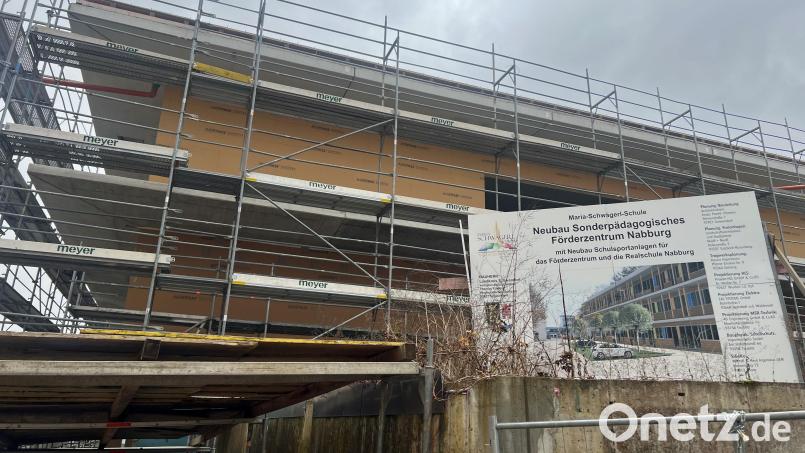 Für den Bau des Sonderpädagogischen Förderzentrums in Nabburg muss der Landkreis Schwandorf deutlich tiefer in die Tasche greifen als zunächst gedacht. Bild: Tietz