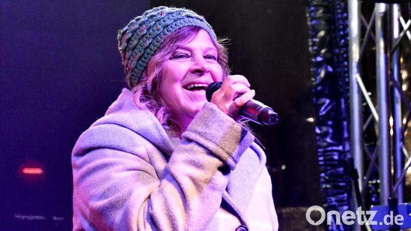 Schlager-Weihnacht mit Nicki am Weihnachtsmarkt in Amberg Bild: Petra Hartl