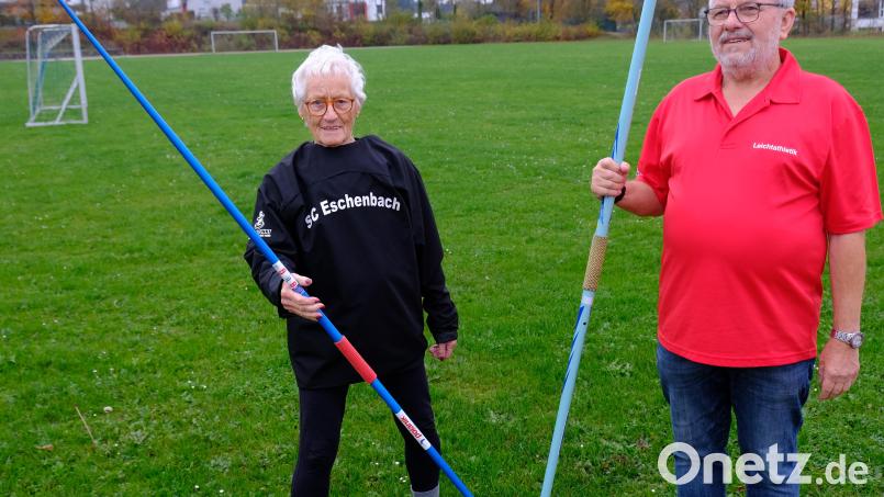 Zum "alten Eisen" will die 85-jährige Hannelore Ott noch lange nicht gehören. Gemeinsam mit ihrem Ehemann als Kampfrichterobmann organisiert und leitet sie auch in Zukunft bedeutende Sportevents. Bild: do