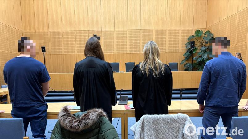 Zwei Brüder stehen in Weiden wegen eines Überfalls vor Gericht. Bild: Kathrin Halbhuber