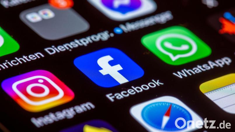 Am Mittwochabend waren mehrere beliebte Meta-Dienste wie Facebook, Instagram, Threads und WhatsApp von einer großflächigen Störung betroffen. Archivbild: Jens Büttner/dpa