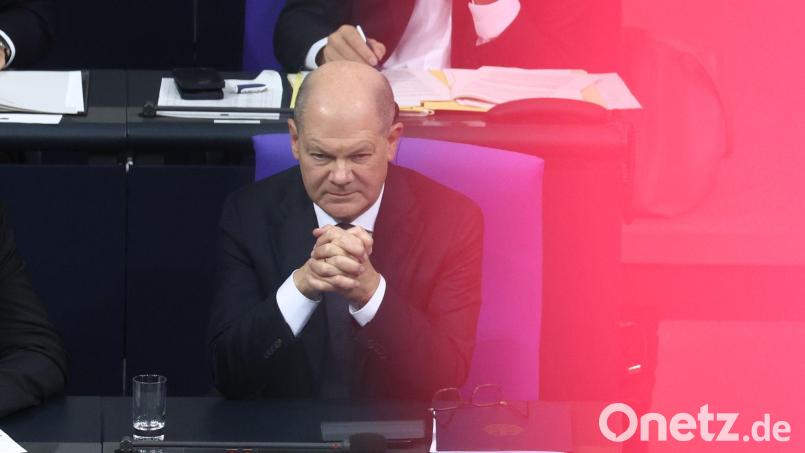 Bundeskanzler Olaf Scholz stellt im Bundestag die Vertrauensfrage. Bild: Christoph Soeder/dpa