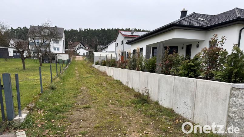 Der Karrenweg in Stulln ist künftig kein öffentlicher Weg mehr – er wird im Januar gesperrt. Bild: Hans Prechtl/exb