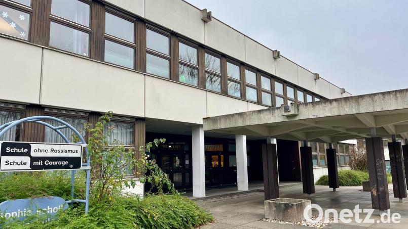 2021 hat der Stadtrat den Neubau der Sophie- und Hans-Scholl-Realschule beschlossen. Seit August 2024 wird nun ein Investor gesucht. Frühestens 2026 könnte dieser den Auftrag erhalten. Bild: Gabi Schönberger