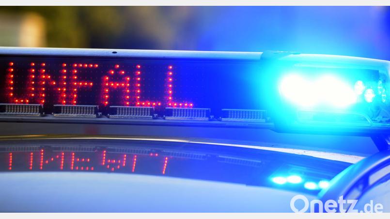 Die Polizei sucht jetzt nach Zeugen, die den Unfall am Montag beobachtet haben. (Symbolbild) Bild: Stefan Puchner/dpa