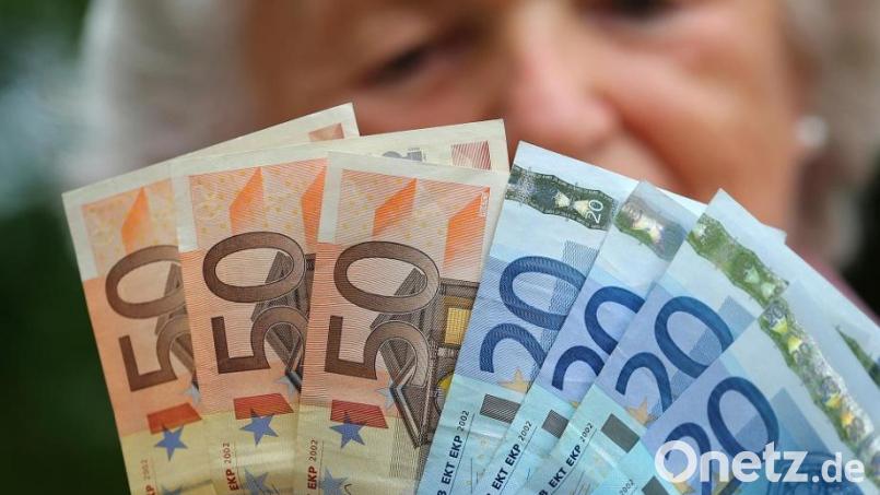 Bei der Bezirksumlage geht es jedes Jahr um viel Geld. Bild: Karl-Josef Hildenbrand/dpa