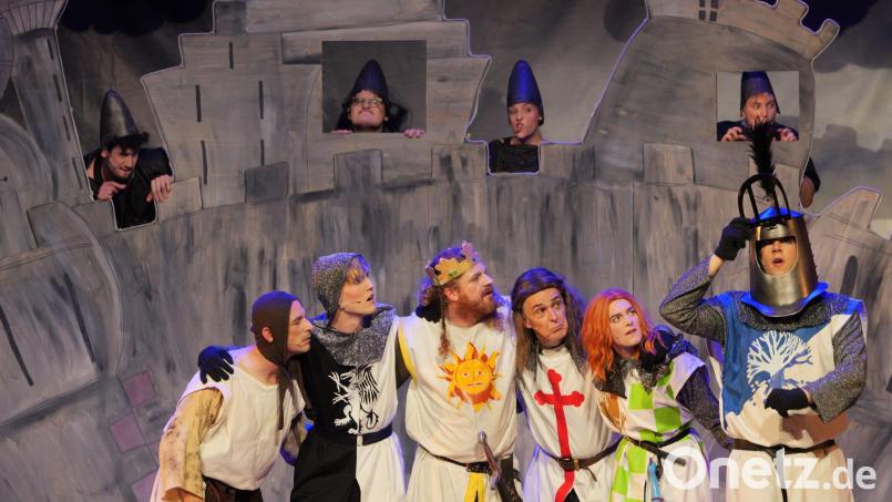 Das Musical „Spamalot“, das auf dem Kultfilm „Die Ritter der Kokosnuss“ von Monty Python basiert, war die zuschauerstärkste Produktion des Ovigo-Theaters im vergangenen Jahr. Bild: Florian Wein/exb