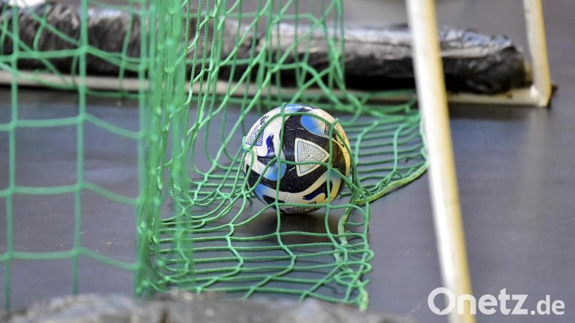 Es ist das Highlight des diesjährigen EEAtec-Cups in Vilseck: Ab 17 Uhr treten am Freitagabend die Herrenmannschaften gegeneinander an. Mit dabei sind ausschließlich Mannschaften aus der Bezirksliga Nord. Symbolbild: Hubert Ziegler