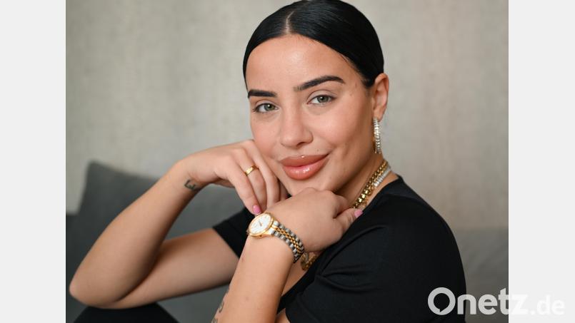 Leyla Lahouar, Reality-TV-Darstellerin und Influencerin, versucht sich bei &quot;Let&#039;s Dance&quot;. Bild: Arne Dedert/dpa