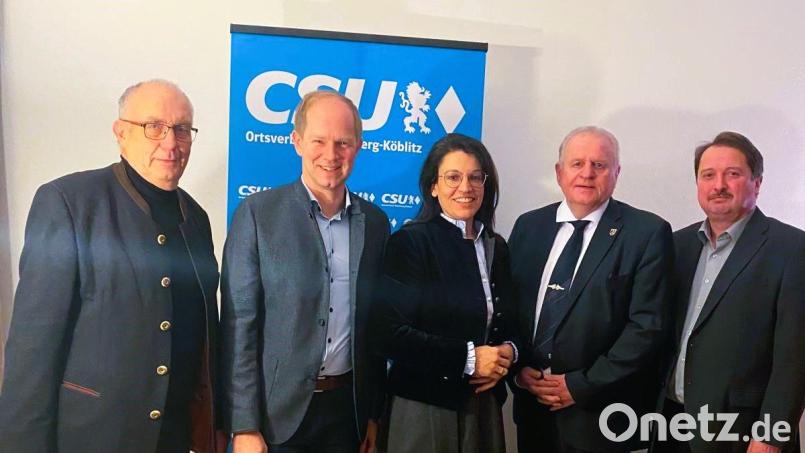 Die politischen Vertreter sind sich beim Neujahrsempfang des CSU-Ortsverbandes Wernberg-Köblitz einig, dass es Veränderungen in der Wirtschafts-, Energie- und Migrationspolitik geben müsse. Bild: Stephanie Rosenberg/exb