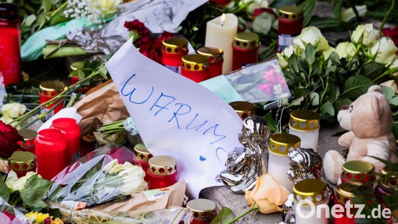 Der 9-jährige Junge, der bei dem Anschlag in Magdeburg am 20. Dezember 2024 ums Leben kam, wird am 18. Januar beigesetzt. Bild: Christoph Soeder/dpa
