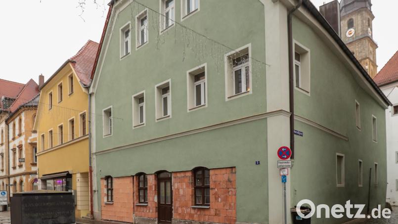 Das ehemalige Bürgerhaus in der Regierungsstraße 5 in Amberg steht nun in der Denkmalliste des Landesamts für Denkmalpflege. Bild: Wolfgang Steinbacher