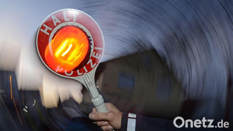 Die Verkehrspolizei Amberg unterband eine Alkoholfahrt und erwischte etliche Autofahrer, die zu schnell fuhren. Bild: Patrick Seeger/dpa