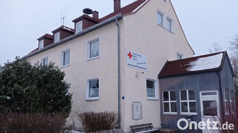 Aktuell hat das BRK Poppenreuth hier sein Domizil. Bei den zukünftigen Beratungen wird sich zeigen, wie mit dem ehemaligen Gemeindehaus verfahren wird und wo die Feuerwehr Poppenreuth letztlich eine neue Heimat findet. Bild: fpoz