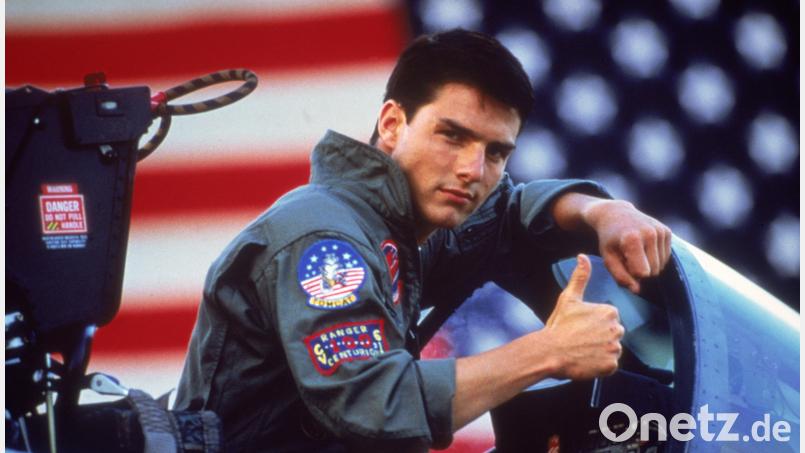 Ein junger Tom Cruise am Steuer von Mavericks Flugzeug. Bild: Paramount