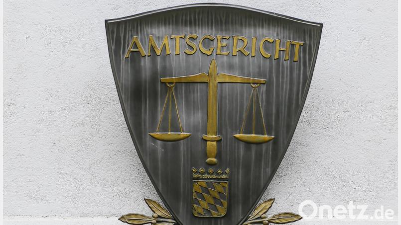 Wegen Computerbetrugs muss sich ein 29-Jähriger vor dem Amtsgericht Schwandorf verantworten. Bild: Hösamer