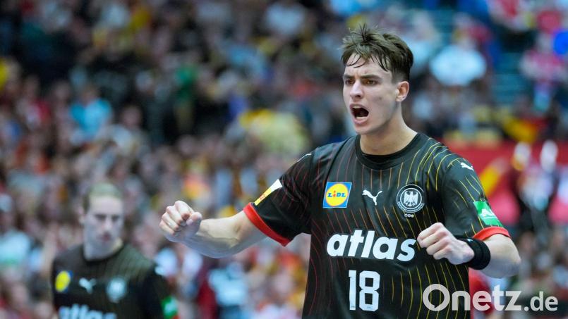 Deutschlands Handballer um Julian Köster sind heiß auf das Duell mit Top-Favorit Dänemark. Bild: Sören Stache/dpa