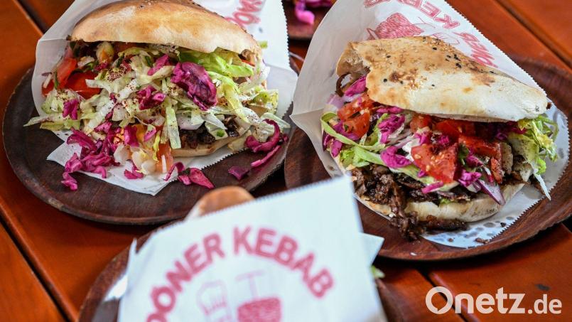 Der 49-Jährige wollte sich von dem Geld vermutlich einen Döner kaufen. (Symbolbild) Bild: Jens Kalaene/dpa