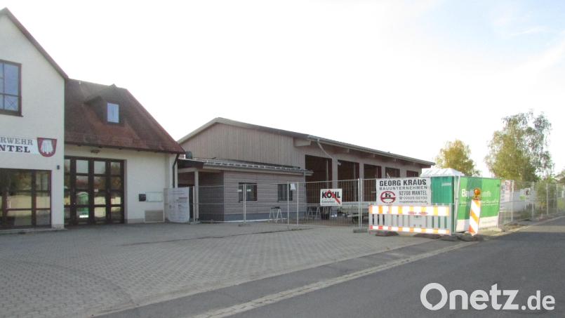 Wegen Diskussionen über einen Übungsschacht wurde die Auftragserteilung für die Außenanlage am Feuerwehrgerätehaus vertagt. Bild: sei