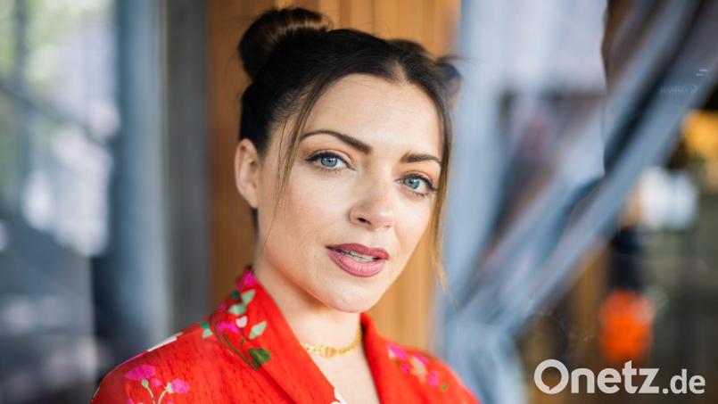 Schauspielerin Anne Menden rief auf Instagram zu Respekt auf. (Archivfoto) Bild: Christoph Soeder/dpa