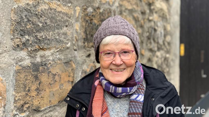 Anneli Hiltner hat neun Geschwister. Vor ein paar Wochen wurde sie von dem ehemaligen Kindermädchen in Amberg auf der Straße angesprochen. Jetzt ist sie auf der Suche nach Inge, die 86 Jahre alt sein müsste. Bild: roa