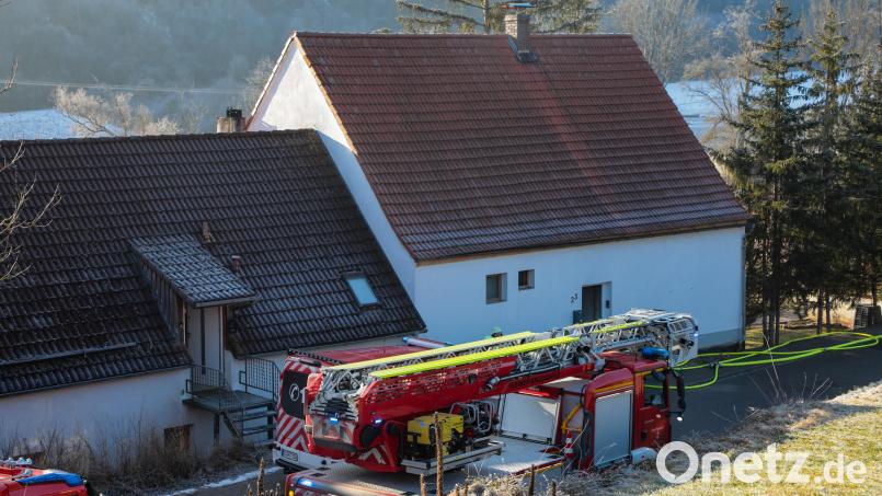 Beim Brand eines Anwesens im Hohenburger Ortsteil Adertshausen starb vergangenen Sonntag ein 55-jähriger Mann. Inzwischen ist auch die Todesursache bekannt. Bild: Wolfgang Steinbacher