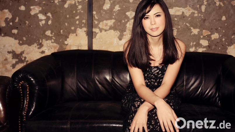 Pianistin Mona Asuka Bild: Marie Staggat/exb