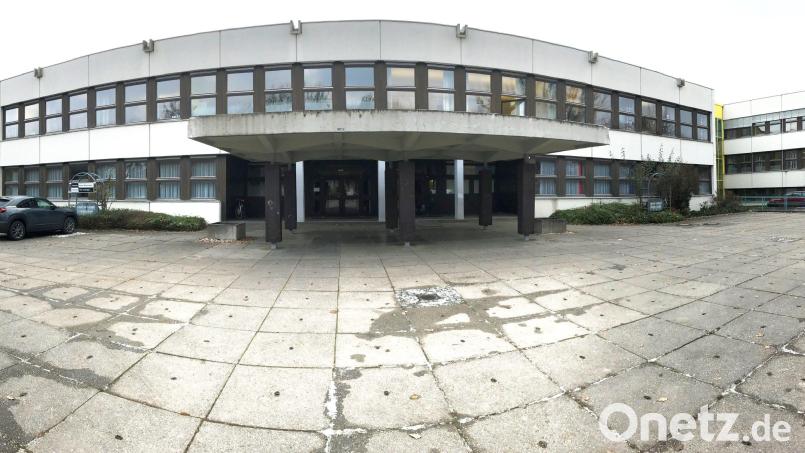 Die Hans- und Sophie-Scholl-Realschulen sollen neu gebaut werden. Für die Planungen hat die Stadt Weiden bereits viel Geld ausgegeben. Bei den Haushaltsberatungen am Dienstag dürfte es aus Kostengründen aber wieder Diskussionen zum Bauprojekt geben. Archivbild: Gabi Schönberger