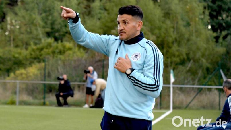 Mohamed Tamo wird zur kommenden Spielzeit 2025/26 neuer Trainer beim Fußball-Landesligisten SV Mitterteich. Bild: Thomas Schrems
