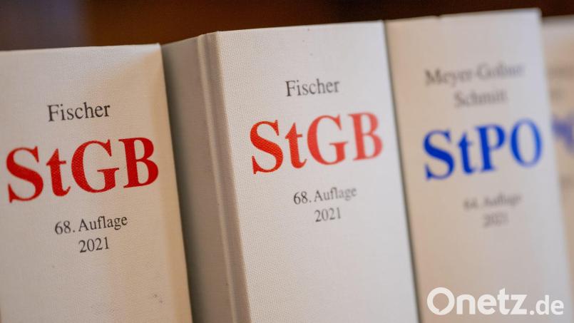 Weil er Termine bei seiner Bewährungshelferin nicht wahrnahm und weiter Drogen konsumierte, muss ein 48-Jähriger in Haft. Bild: Monika Skolimowska/dpa