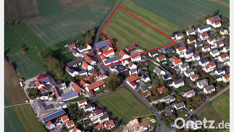 Das Kerngebiet von Gailoh soll mit einem neuen Bebauungsplan strukturiert werden. Im rot (grob) gekennzeichneten Bereich will die Stadtbau GmbH ein zusätzliches Wohngebiet schaffen. Luftbild: Bernd Georgi