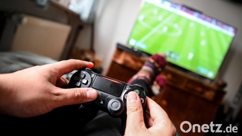 Ein 23-Jähriger freute sich schon aufs Zocken, nachdem er eine Spielekonsole ersteigert hatte. Nur: Angekommen ist bei ihm bis heute noch nichts. Bild: Britta Pedersen